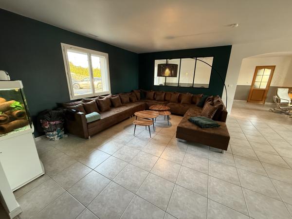 Agen (47000) MAISON 220 M2 AVEC DOUBLE GARAGE PISCINE ET TERRAIN DE 4990 M2