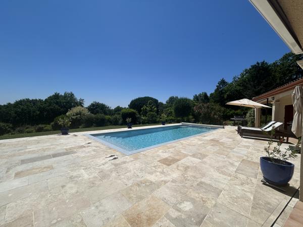Agen (47000) MAISON 220 M2 AVEC DOUBLE GARAGE PISCINE ET TERRAIN DE 4990 M2