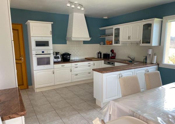 Agen (47000) MAISON 220 M2 AVEC DOUBLE GARAGE PISCINE ET TERRAIN DE 4990 M2