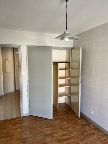 Appartement La Roche Sur Yon 2 pièce(s) 48.50 m2