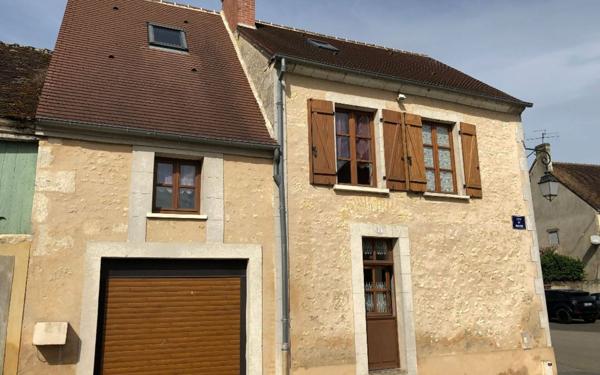 Maison à louer    4 pièces •  Saint-Hilaire-sur-Erre