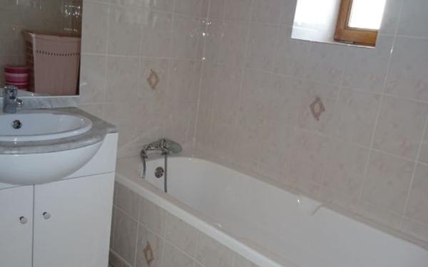 Maison à louer    4 pièces •  Saint-Hilaire-sur-Erre