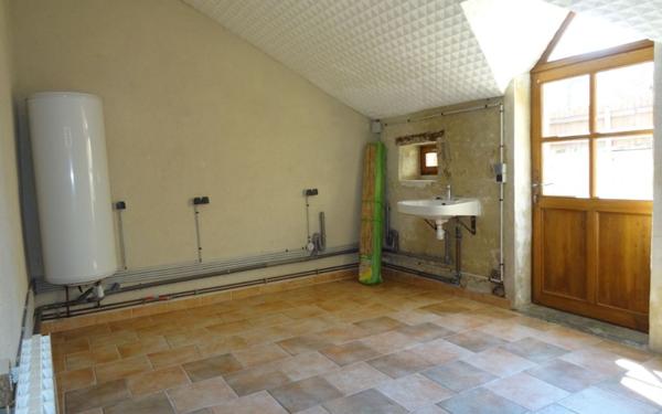 Maison à louer    4 pièces •  Saint-Hilaire-sur-Erre