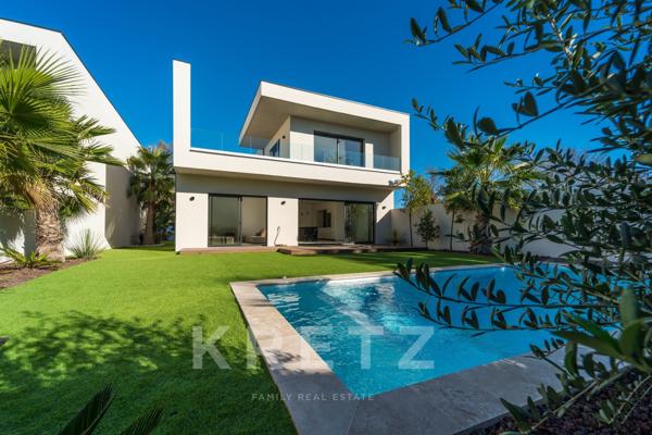 Villa contemporaine avec piscine