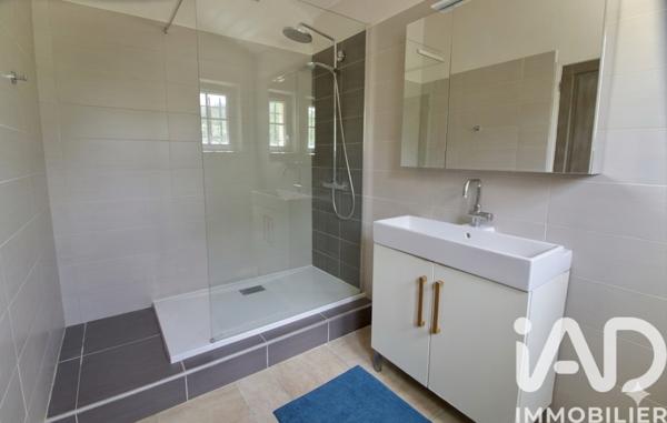 Maison à vendre 7 pièces 213 m² Pélissanne