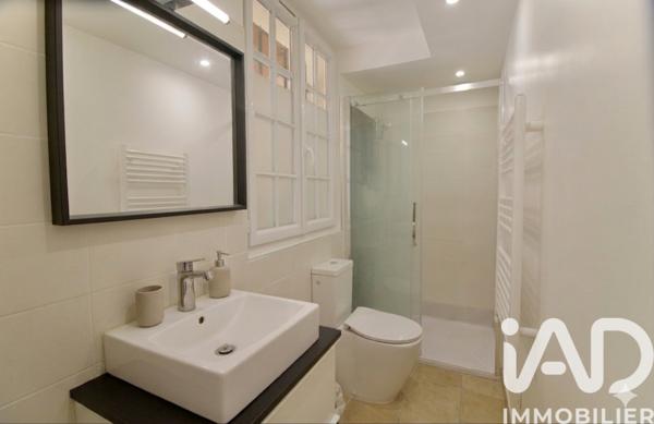 Maison à vendre 7 pièces 213 m² Pélissanne