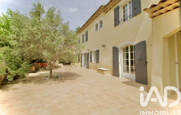 Maison à vendre 7 pièces 213 m² Pélissanne