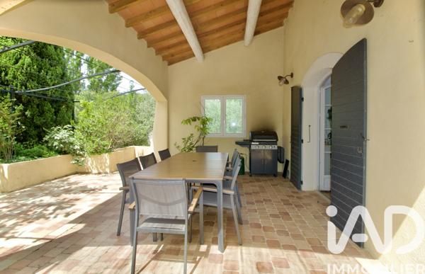 Maison à vendre 7 pièces 213 m² Pélissanne