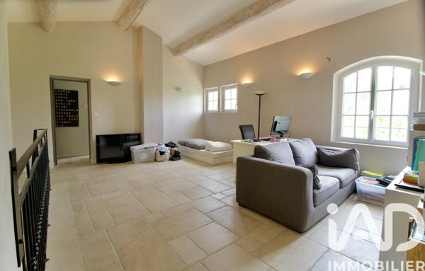 Maison à vendre 7 pièces 213 m² Pélissanne