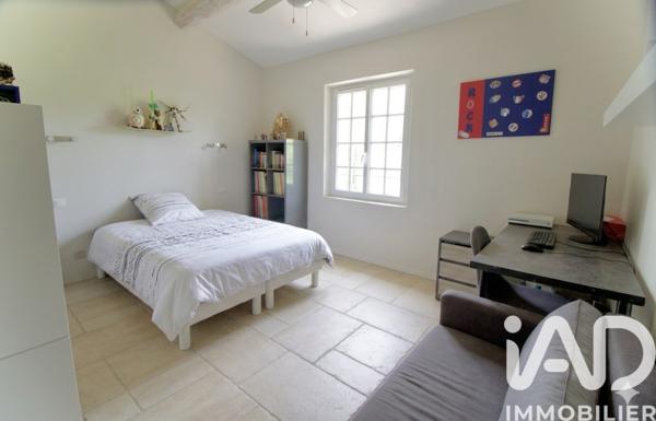 Maison à vendre 7 pièces 213 m² Pélissanne