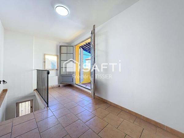 Grasse centre historique : T4 en duplex avec terrasse