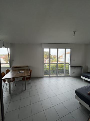 T2 meublé proche centre de Périgny