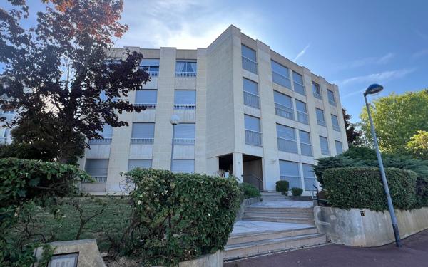 Appartement à vendre    2 pièces • 47,44 m2 Fontenay-aux-Roses