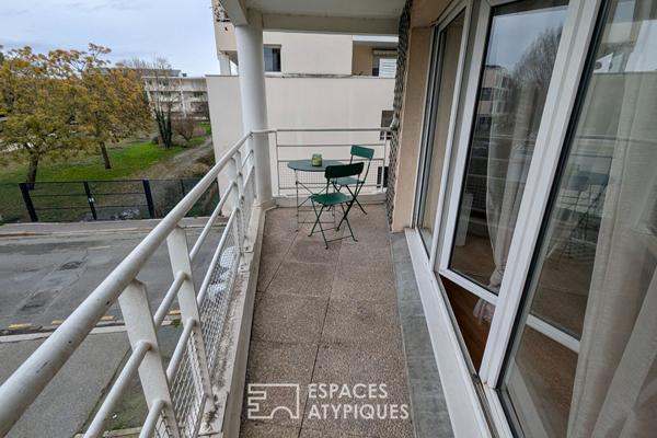 Appartement T3 meublé avec balcon et parking aux Chartrons