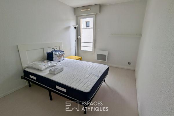 Appartement T3 meublé avec balcon et parking aux Chartrons