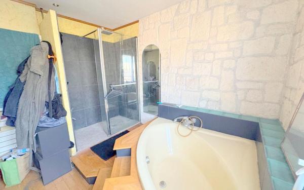 Maison à vendre    4 pièces •  Drancy