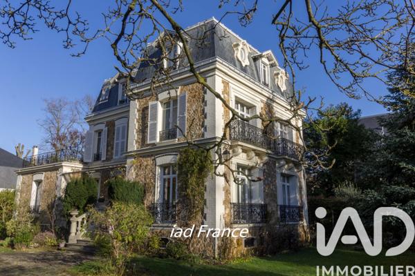 Maison à vendre 9 pièces 236 m² Vaucresson