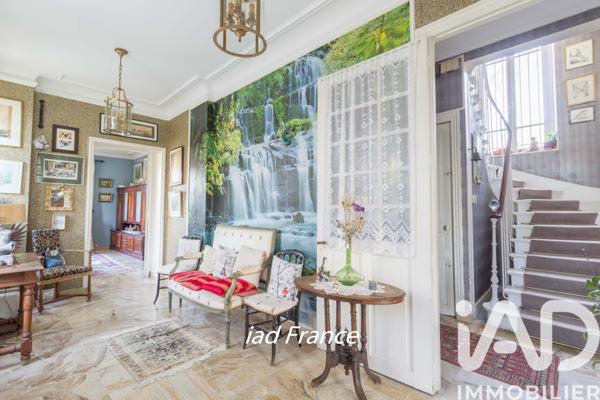 Maison à vendre 9 pièces 236 m² Vaucresson