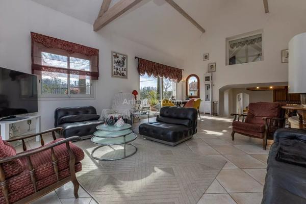 Vente Maison 6 pièces 166 m2 à Le Pont-de-Beauvoisin