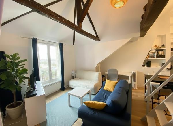 Beau studio avec mezzanine - 3,50m d'hauteur sous plafond