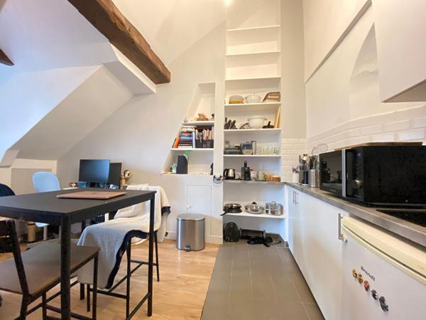 Beau studio avec mezzanine - 3,50m d'hauteur sous plafond