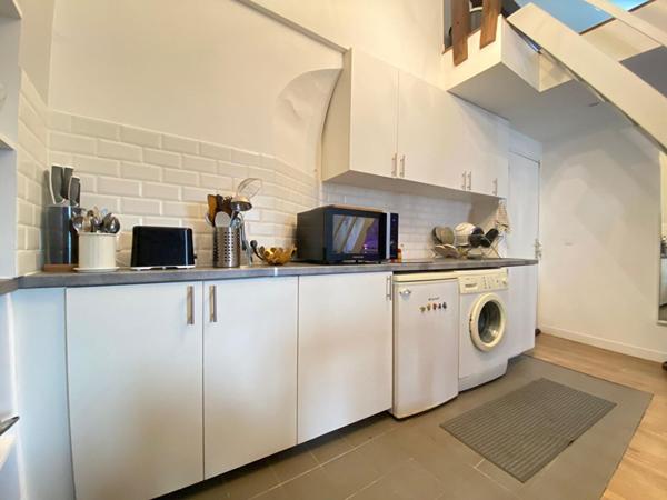 Beau studio avec mezzanine - 3,50m d'hauteur sous plafond