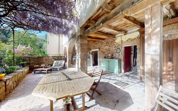 Maison à vendre    4 pièces •  Le Monastère