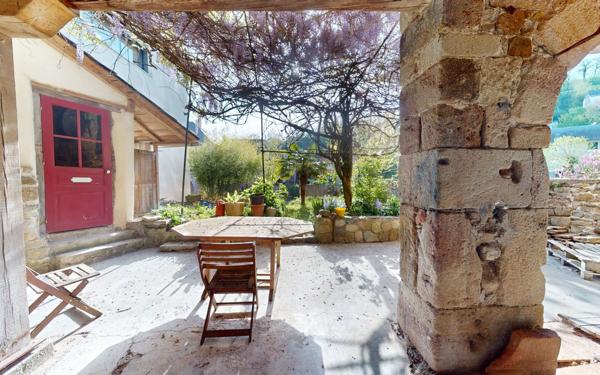 Maison à vendre    4 pièces •  Le Monastère