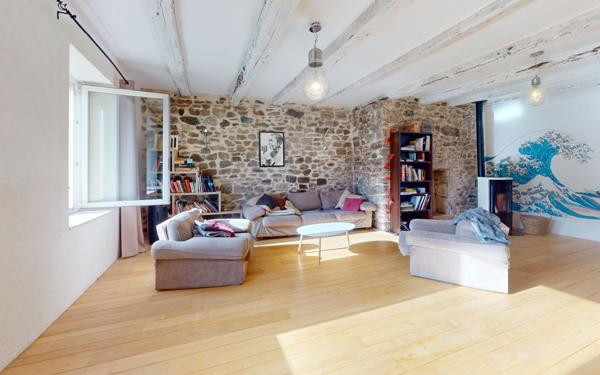 Maison à vendre    4 pièces •  Le Monastère