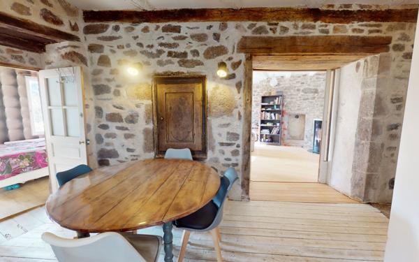 Maison à vendre    4 pièces •  Le Monastère