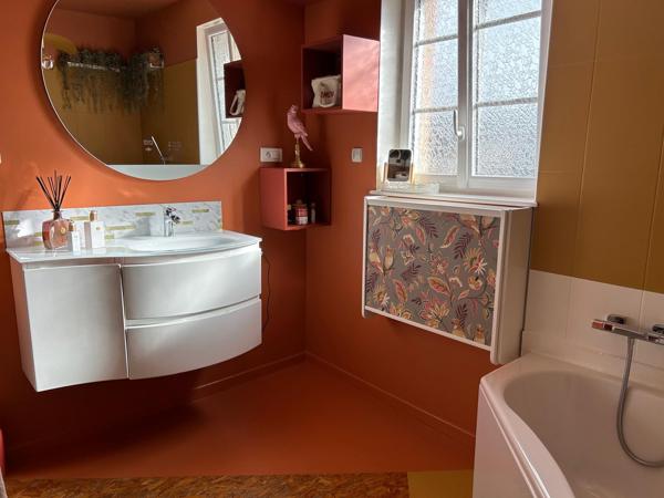 Maison
         8 pièces
        - 206 m² 350 000 € *