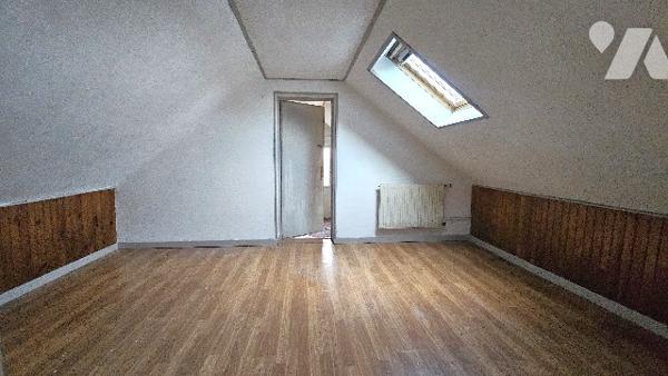 Maison T5 avec confort plain-pied, garage, jardin sur parcelle de 1438 m2 à 10 min de VERTUS