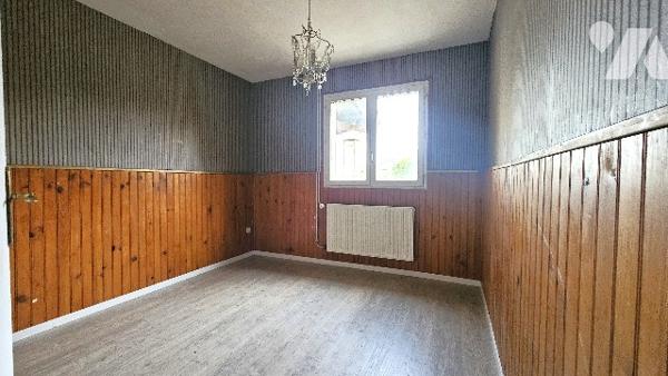 Maison T5 avec confort plain-pied, garage, jardin sur parcelle de 1438 m2 à 10 min de VERTUS