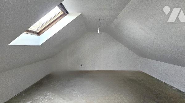 Maison T5 avec confort plain-pied, garage, jardin sur parcelle de 1438 m2 à 10 min de VERTUS