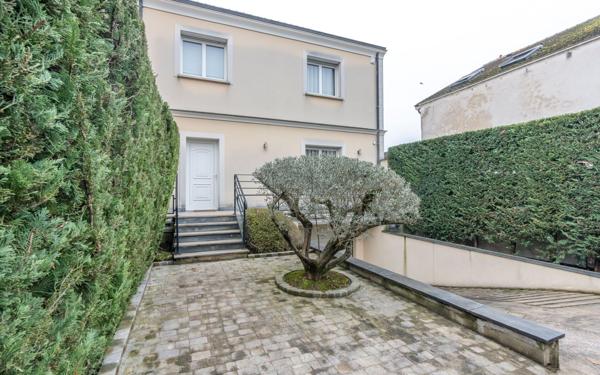 Maison à vendre    4 pièces • 115 m2 Saint-Maur-des-Fossés