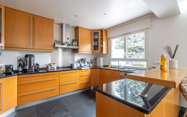 Maison à vendre    4 pièces • 115 m2 Saint-Maur-des-Fossés