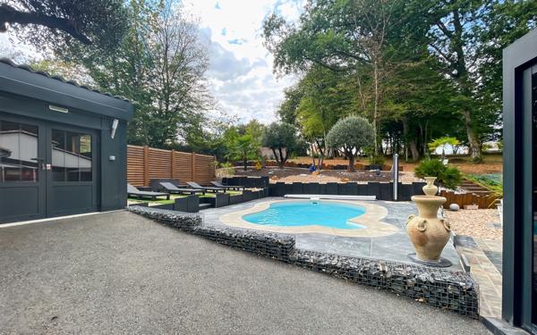 Maison à vendre    5 pièces •  Notre-Dame-de-Sanilhac