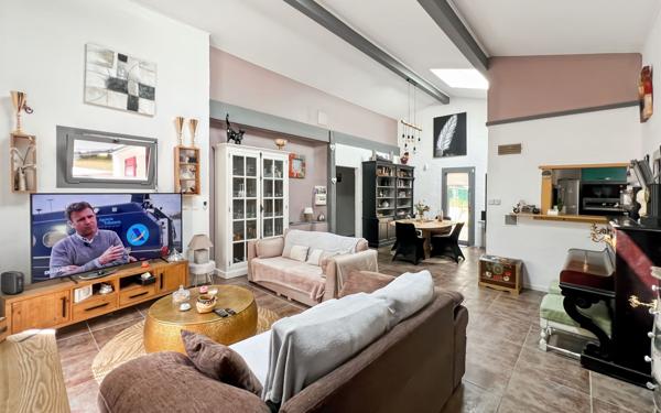 Maison à vendre    5 pièces •  Notre-Dame-de-Sanilhac