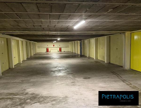 GARAGE FERMÉ - 79 RUE MARIUS BERLIET LYON8