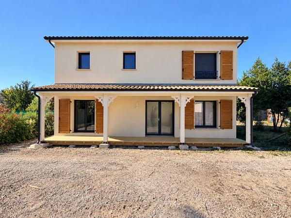 Maison Grands volumes et belle luminosité - Construction 2025 146 m²