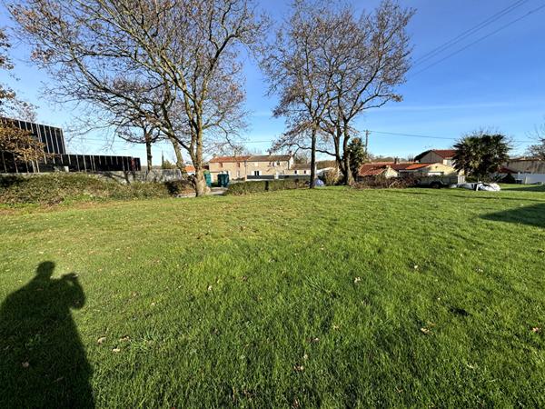 Terrain La Limouziniere 663 m2