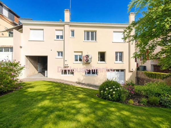 Maison à vendre 9 pièces de 225 m²