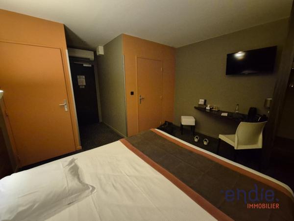 HÔTEL 44 CHAMBRES – EMPLACEMENT PREMIUM AUX PORTES DE NANTES