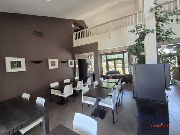 HÔTEL 44 CHAMBRES – EMPLACEMENT PREMIUM AUX PORTES DE NANTES