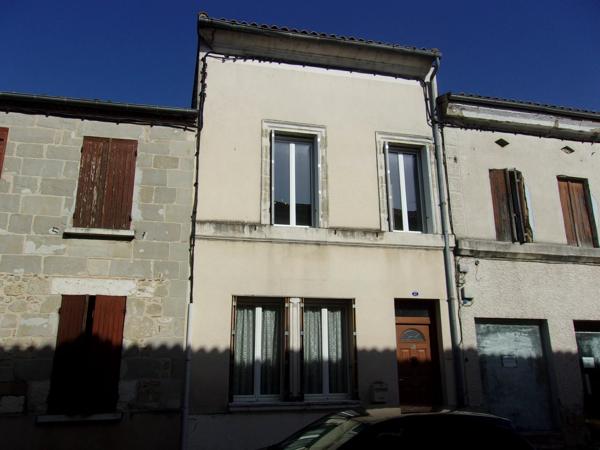 Maison de ville de 3 chambres avec jardin, cave et grenier