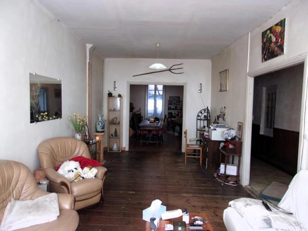 Maison de ville de 3 chambres avec jardin, cave et grenier