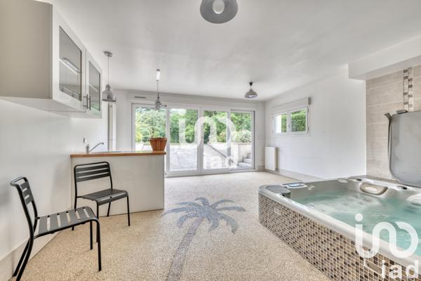 Maison à vendre 6 pièces 199 m² Lagny-sur-Marne