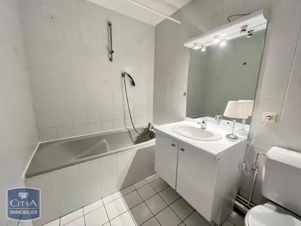 Appartement à louer 2 pièces 43.28m² Strasbourg (67000)