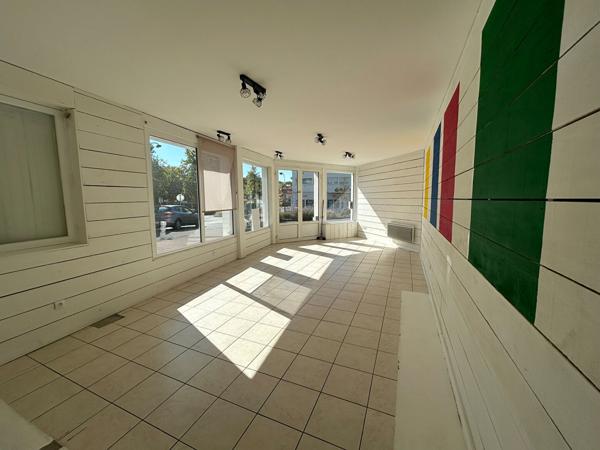 Local commercial Royan 2 pièce(s) 37 m2