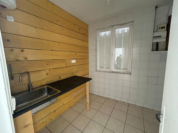 Local commercial Royan 2 pièce(s) 37 m2